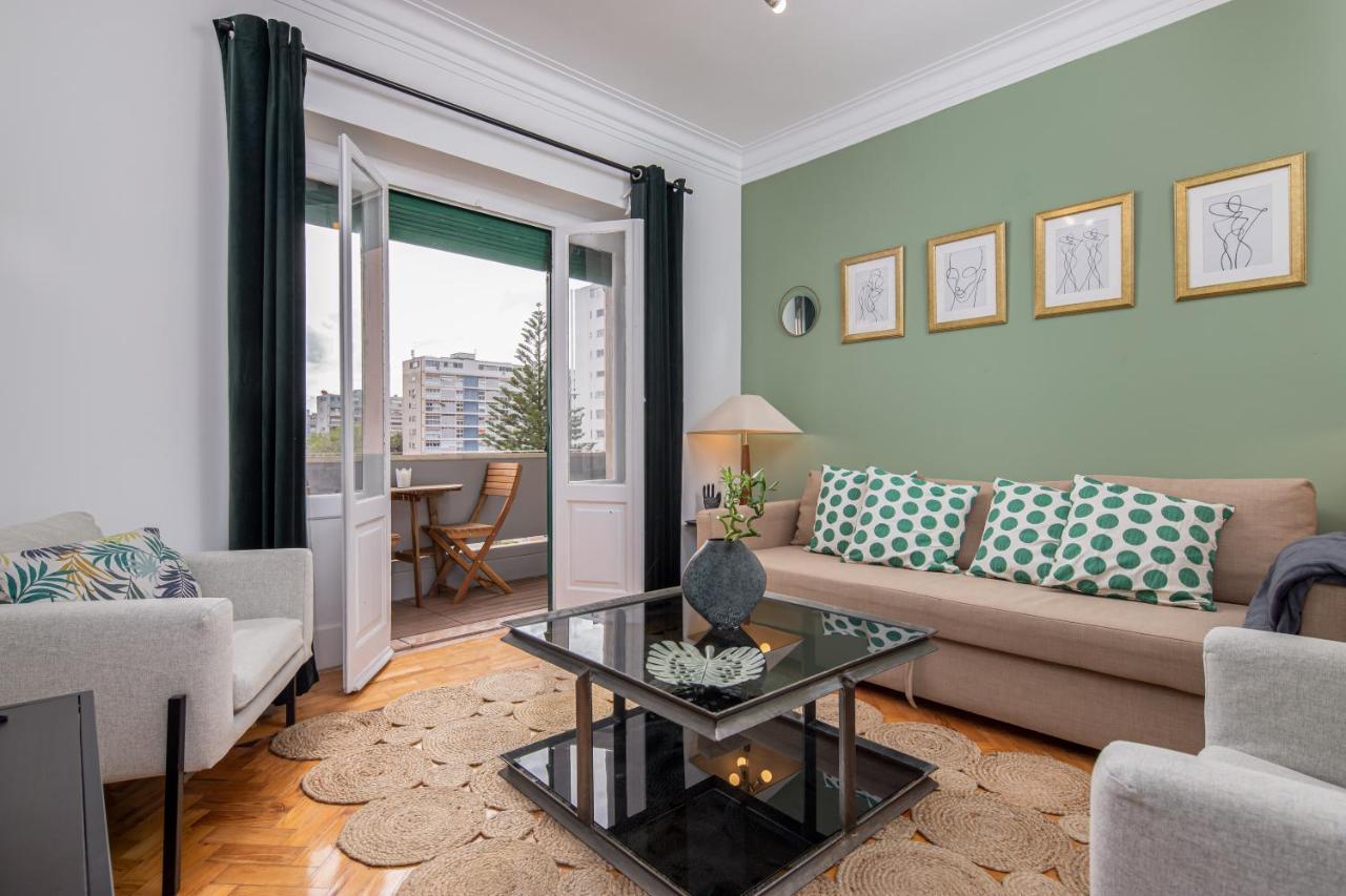 Classy 4bdr W/ Balcony By Lovelystay Appartamento *